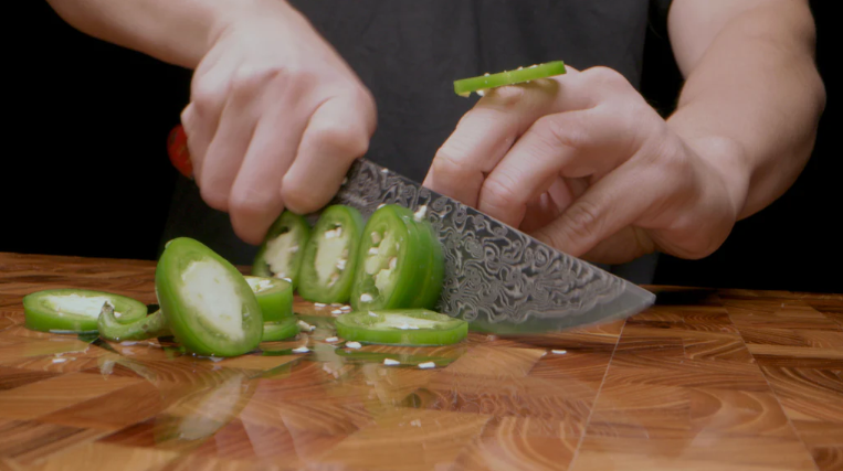 How To Cut A Jalapeno And Unlock Their Fiery Potential – Dalstrong Canada