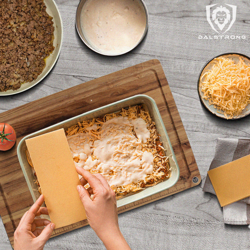 How to Layer Lasagna Correctly in 4 Easy Steps Dalstrong Canada