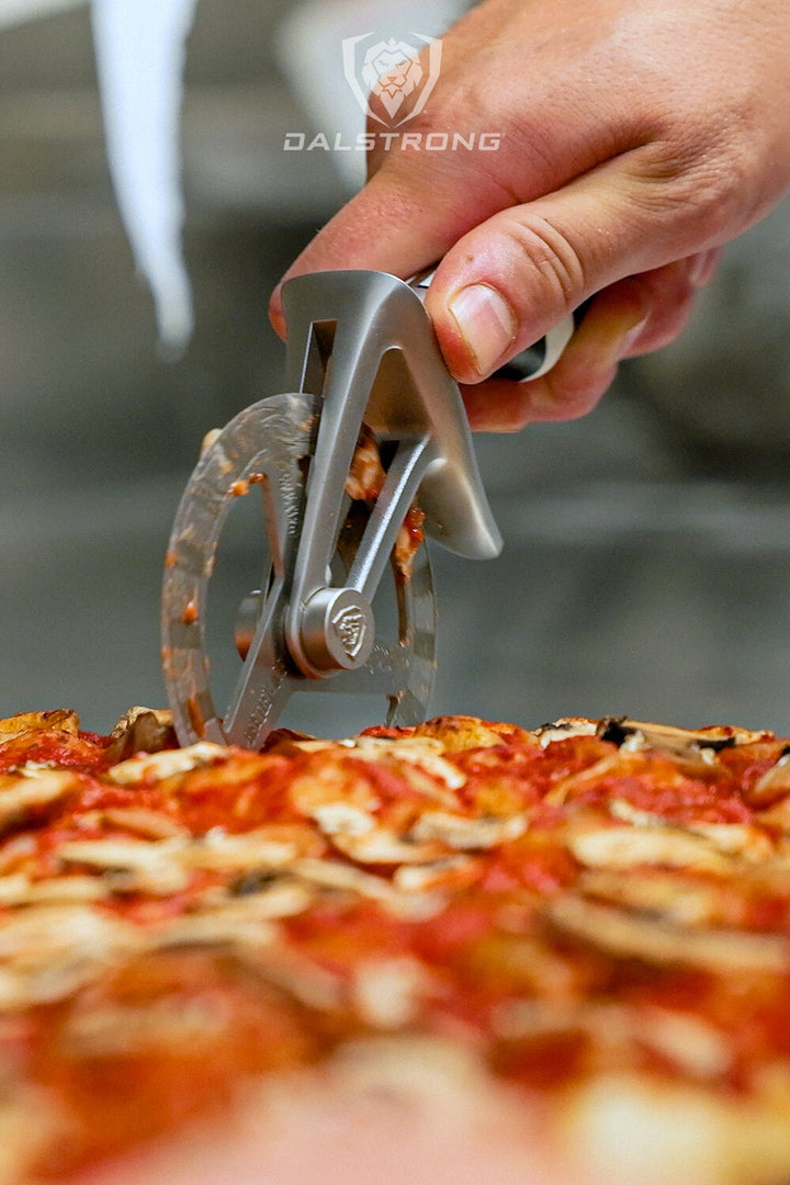 Pizza Wheel & Cutter | Beetlejuice™ Edition | Dalstrong ©