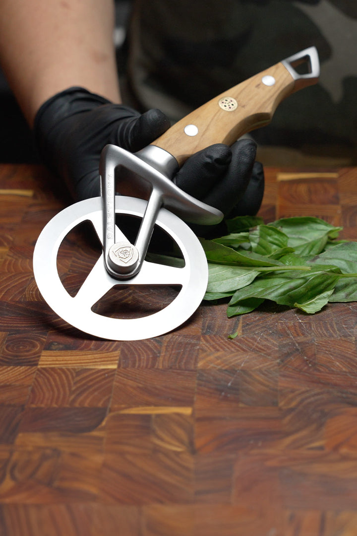 Pizza Wheel & Cutter | Olive Wood Handle | Dalstrong ©