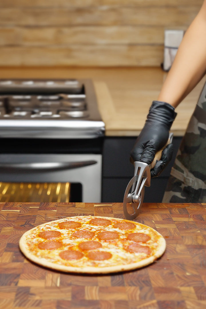 Pizza Wheel & Cutter | Olive Wood Handle | Dalstrong ©