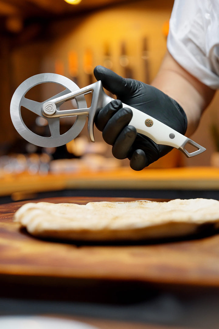 Pizza Wheel & Cutter | White Handle | Dalstrong ©