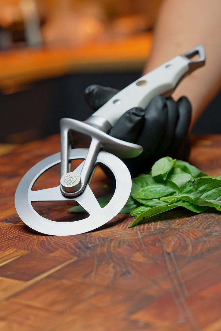 Pizza Wheel & Cutter | White Handle | Dalstrong ©