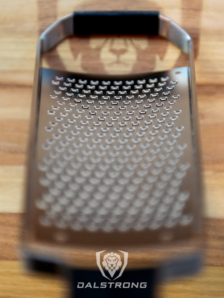 Professional Wide Cheese Grater | Coarse | Dalstrong ©