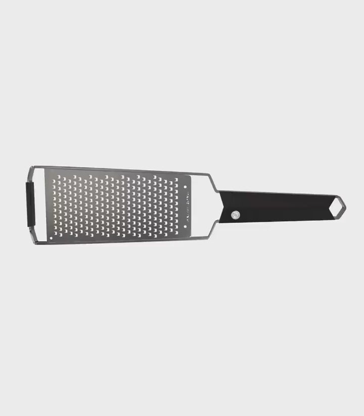 Professional Wide Cheese Grater | Coarse | Dalstrong ©