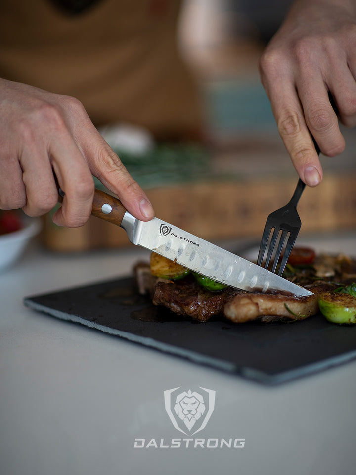 4-Piece Steak Knife Set 5" | Olive Wood Handle | Gladiator Series | Dalstrong ©
