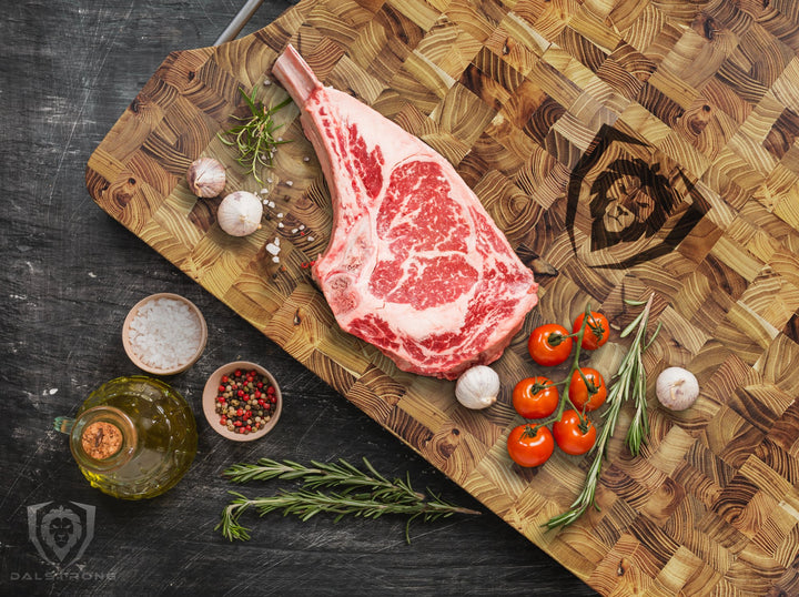 Lionswood Colossal | Teak Cutting Board | Dalstrong ©